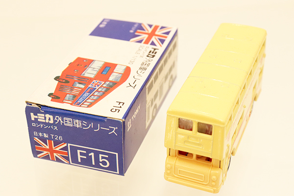 トミカ　青箱