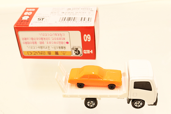 トミカ　赤箱(日本製)