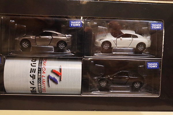 トミカ NISSAN GTR 5台セット TOMICA LIMITED NISSAN GT-R collection