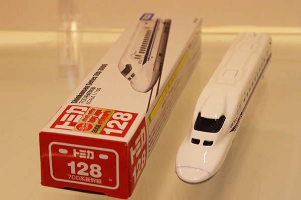 ロングトミカ