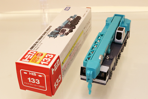 専用ロングトミカ KOBELCO オールテレーンクレーン KM65220 ミニカーショップ ケンボックス ロングトミカ☆133☆コベルコ