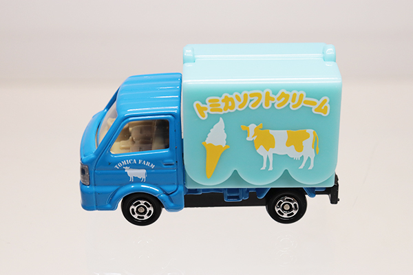 ミニカーショップ ケンボックス トミカ ギフトセットばらし