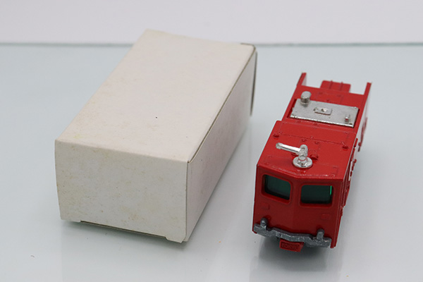 ミニカーショップ ケンボックス トミカ 黒箱☆94-1-2☆いすゞ