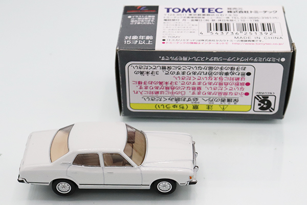 CROWN (クラウン) ミニカー ホワイト 展示サンプルミニカー