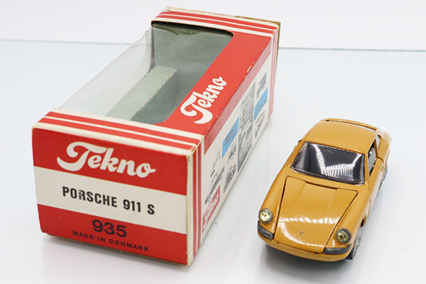 Tekno Porsche 911 S ミニカー 935 Tekno Porsche 911 S ミニカー 935 - メルカリ