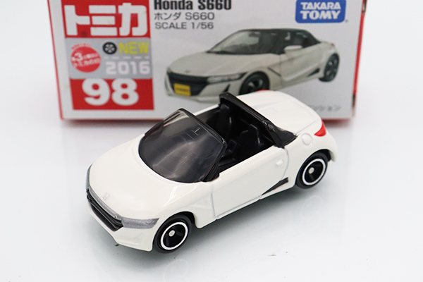 トミカ　赤箱
