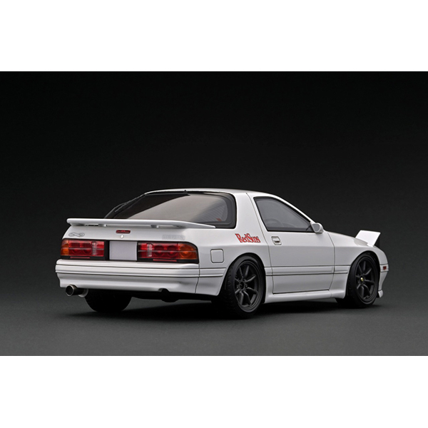AUTOart 1/18 マツダ アンフィニ RX-7 新劇場版 頭文字D AUTOart 1/18 マツダ アンフィニ RX-7 (FD3S) 新劇場版 『頭文字