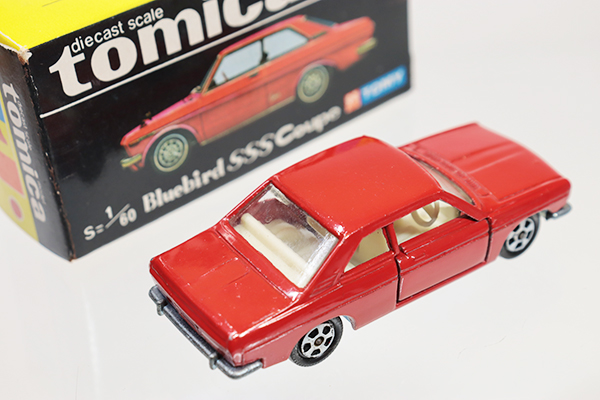 ミニカーショップ ケンボックス トミカ 黒箱☆1-1-4☆日産ブルーバード