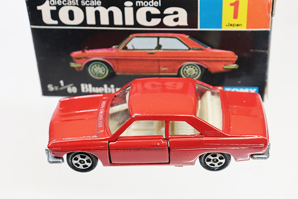ミニカーショップ ケンボックス トミカ 黒箱☆1-1-4☆日産ブルーバード