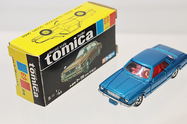 ミニカーショップ ケンボックス トミカ 黒箱☆69-2-2☆トヨタ