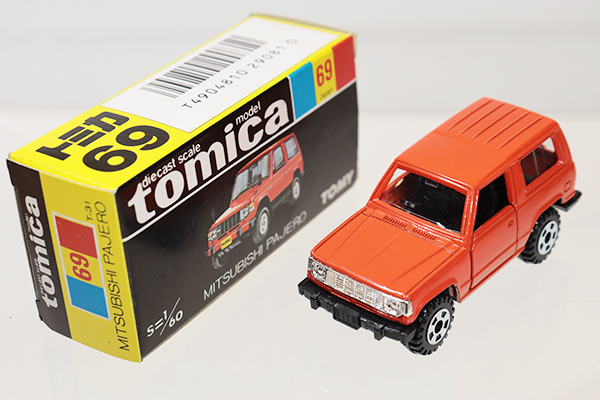 ミニカーショップ ケンボックス トミカ 黒箱☆69-4-12☆三菱パジェロ  