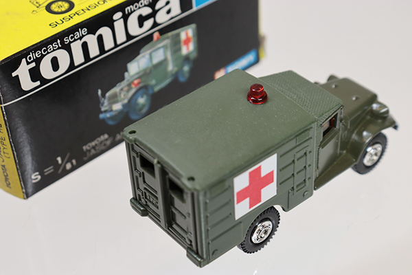 ミニカーショップ ケンボックス トミカ 黒箱☆67-2☆トヨタHQ15V