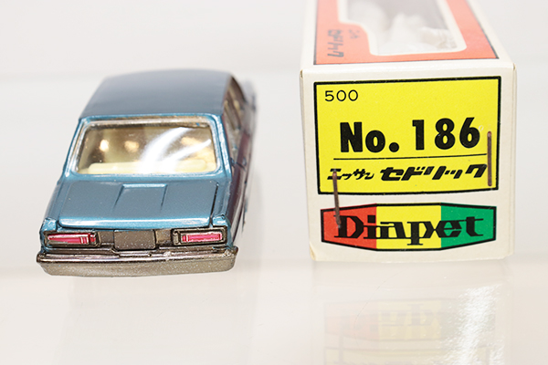 ミニカーショップ ケンボックス ダイヤペット☆186☆日産セドリック(青