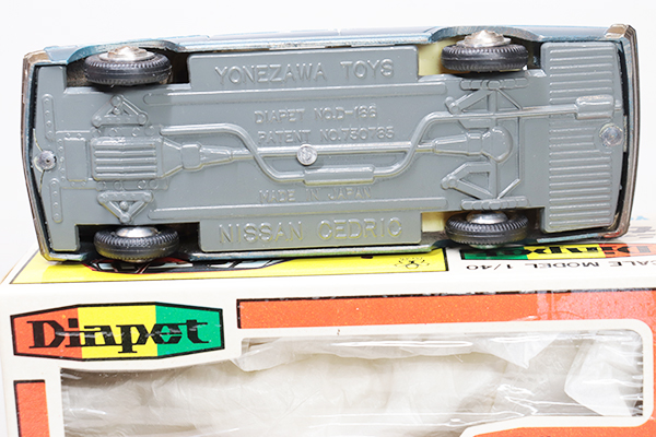 ミニカーショップ ケンボックス ダイヤペット☆186☆日産セドリック(青