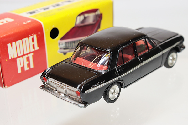 モデルペット