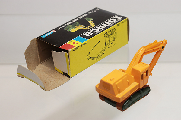 ミニカーショップ ケンボックス トミカ 黒箱☆9-2-6☆コマツパワー