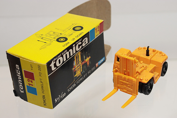 ミニカーショップ ケンボックス トミカ 黒箱☆12-3-2☆トヨタ