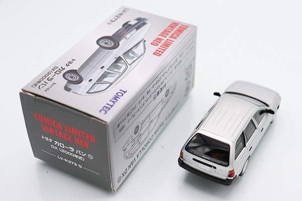 トミカ　　カローラ　　日本製 ミニカー トミカ トヨタ カローラセダン TOYOTA TOMICA 日本製