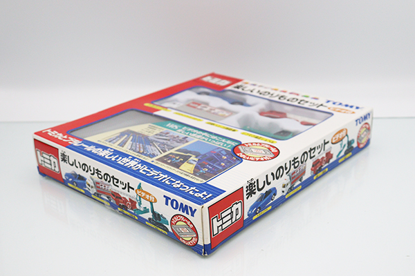 ミニカーショップ ケンボックス トミカギフトセット楽しい