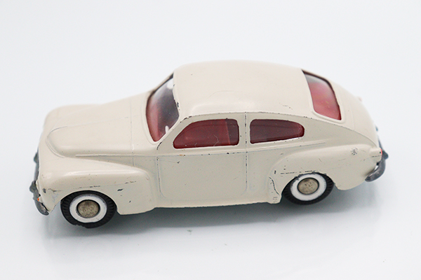 ミニカーショップ ケンボックス 外国モデル☆822☆VOLVO PV544