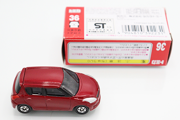 トミカ 赤 SUV ミニカー 1/64 トミカ 赤 SUV ミニカー 1/64