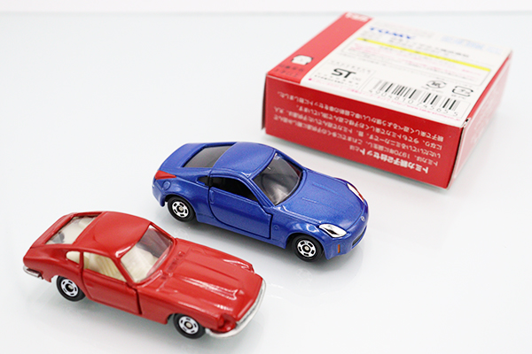 トミカ 特注・その他★★親子2台セット 日産 フェアレディZ(新、旧 計2台) ※トイザらス特注・買取品・現状渡し