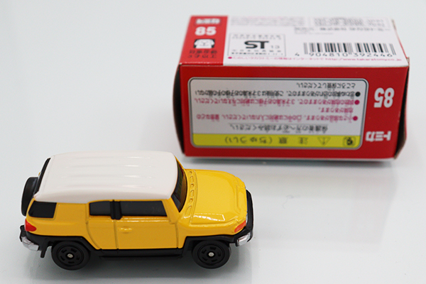 ミニカーショップ ケンボックス トミカ 赤箱☆85☆トヨタFJクルーザー 