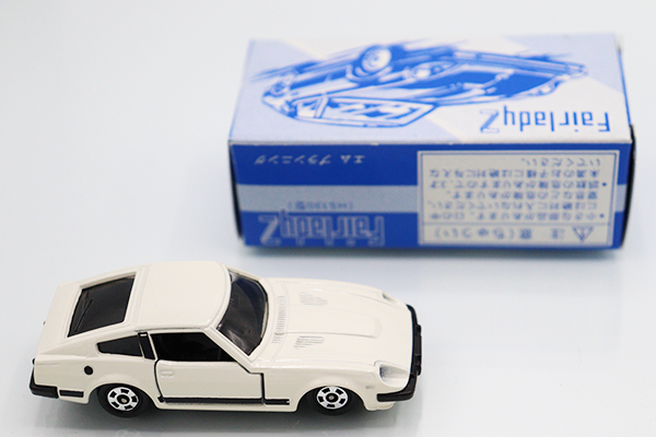 ミニカーショップ ケンボックス トミカ特注（日本製）日産フェアレディ