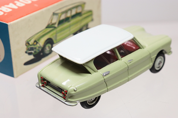 ミニカーショップ ケンボックス CIJシトロエン3CU ami6 ※約9cm