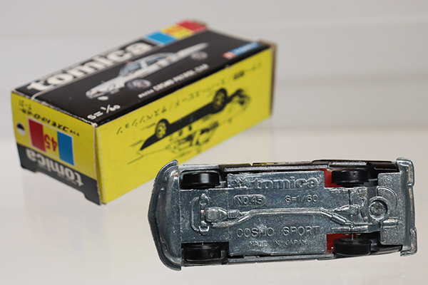 トミカ黒箱45 マツダコスモパトロールカー(日本製) Amazon | トミカ 黒箱 45 マツダ コスモ パトロールカー