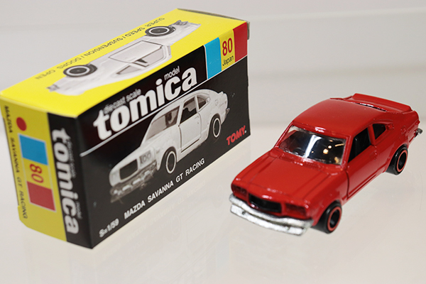 トミカ マツダ サバンナGT フランスベッド キャンピングカー 2台セット トミカ マツダ サバンナGT フランスベッド キャンピングカー 2台