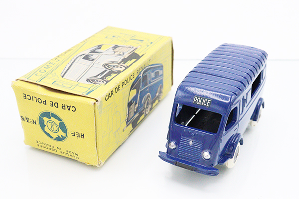 CIJ ルノー　フランスの郵便局のミニカー　CIJ36800 CIJ ルノー フランスの郵便局のミニカー CIJ36800 - メルカリ
