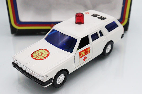 8.205 ▲ サクラペット ダイヤペット 精密バスミニカーまとめ売り DK-4121 すみっコぐらしバス ｜タクシー・バス ｜ ダイヤペット ｜株式