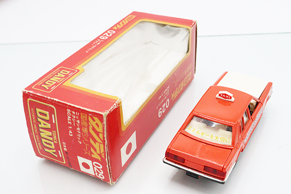 青*猫様 トミカ　ダンディ　日産　セドリック タクシー　029 1/43 青*猫様 トミカ ダンディ 日産 セドリック タクシー 029 1/43