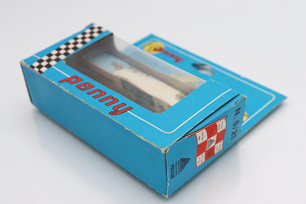 ミニカー GMP Ferrari 250 GT Berlinetta 1/6 GMP Ferrari 250 GT