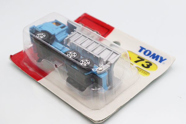 ミニカーショップ ケンボックス トミカ 赤箱☆73☆いすゞオフロード