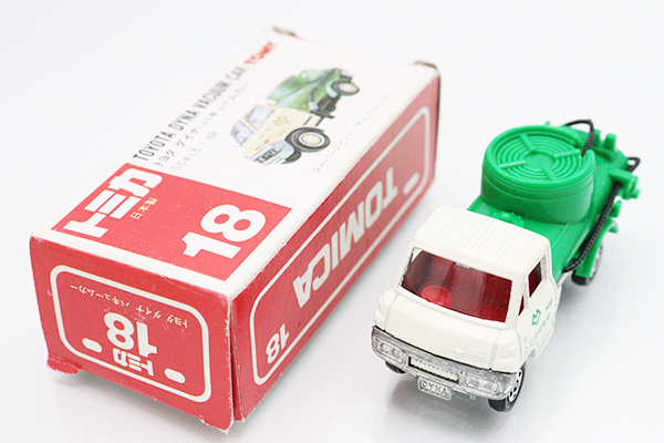 ミニカーショップ ケンボックス トミカ 赤箱(日本製)☆18☆トヨタ 