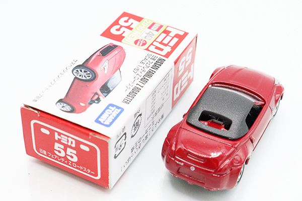 トミカ　赤箱