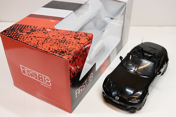 【開封品】ファースト18 1/18 マツダ ロードスター 2015 ブラック First18 1/18 マツダ ND ロードスター ジェットブラックマイカ