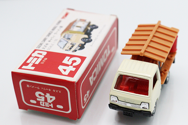 未使用品】赤箱トミカ 45 スズキ キャリィ ラーメン屋 (日本製