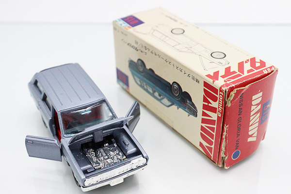 ミニカーショップ ケンボックス ダンディ☆015☆日産グロリア