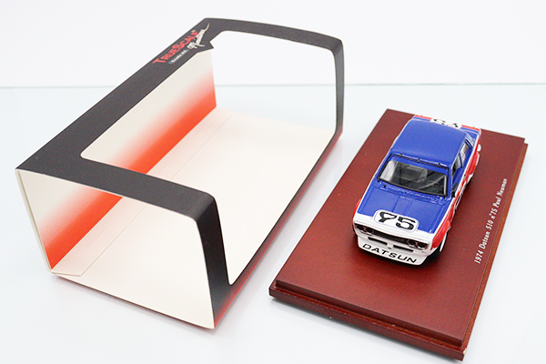 ミニカーショップ ケンボックス 1/43スケール☆TSM801513☆日産1974