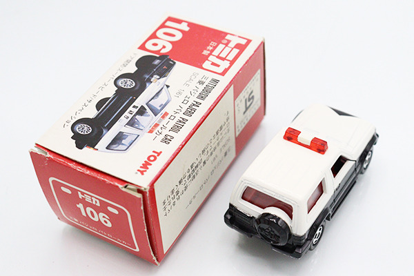 【5台セット】トミカ　赤箱　パジェロ　各種 Amazon | トミカ 赤箱 30 三菱 パジェロ メタルトップ 1/62 赤