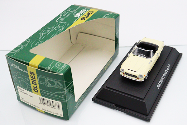 エブロ1/43 BLACK BOX SR311 フェアレディ 箱にイタミあり イグニッションモデル 1/18 ダットサン フェアレディ 2000