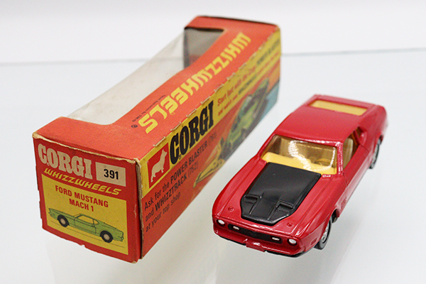 ホビー　レーシングカー コーギーフォードムスタングビンテージvintage 22 ホビー レーシングカー コーギーフォードムスタングビンテージ