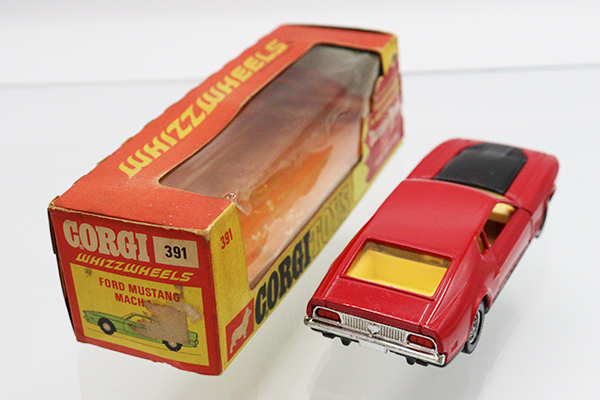 ホビー　レーシングカー コーギーフォードムスタングビンテージvintage 22 ホビー レーシングカー コーギーフォードムスタングビンテージ