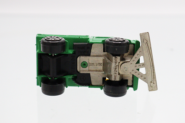 ミニカーショップ ケンボックス マジョレットメルセデスベンツウニモグ