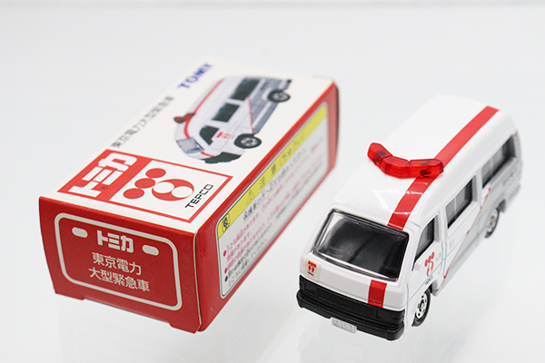 トミカ、ハイエース救急車 ミニカーショップ ケンボックス トミカ 特注・その他トヨタ