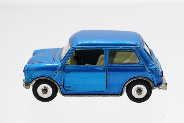 ミニカーショップ ケンボックス DINKY TOYS☆183☆モーリス ミニ