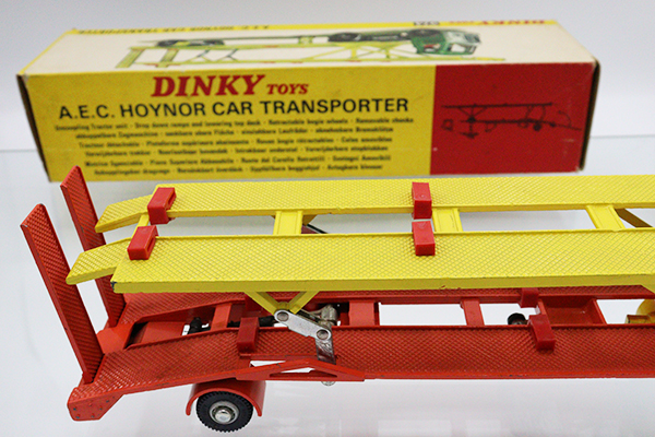 ミニカーショップ ケンボックス DINKY TOYS☆974☆A.E.C. HOYNOR CAR